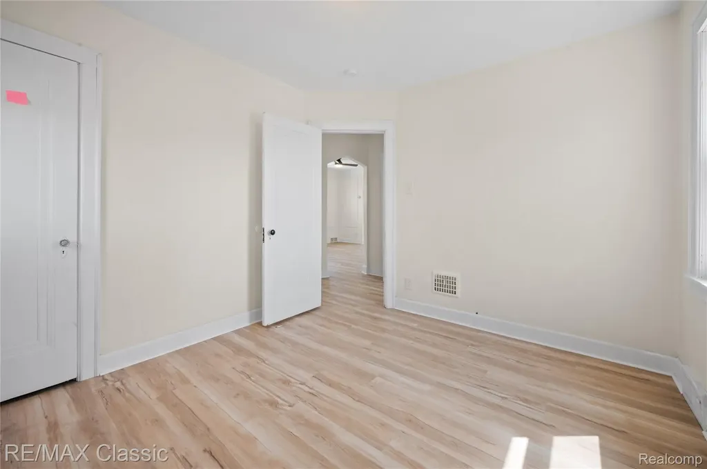 7239 Barrie Street Dearborn City MI 48126