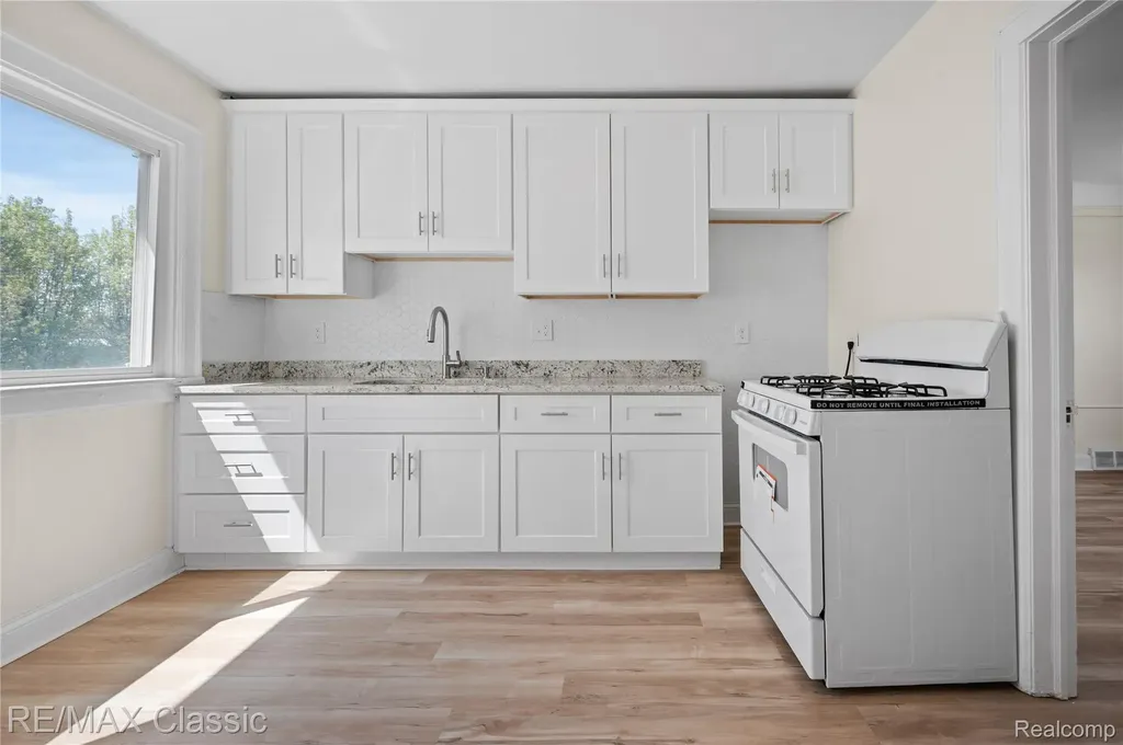 7239 Barrie Street Dearborn City MI 48126