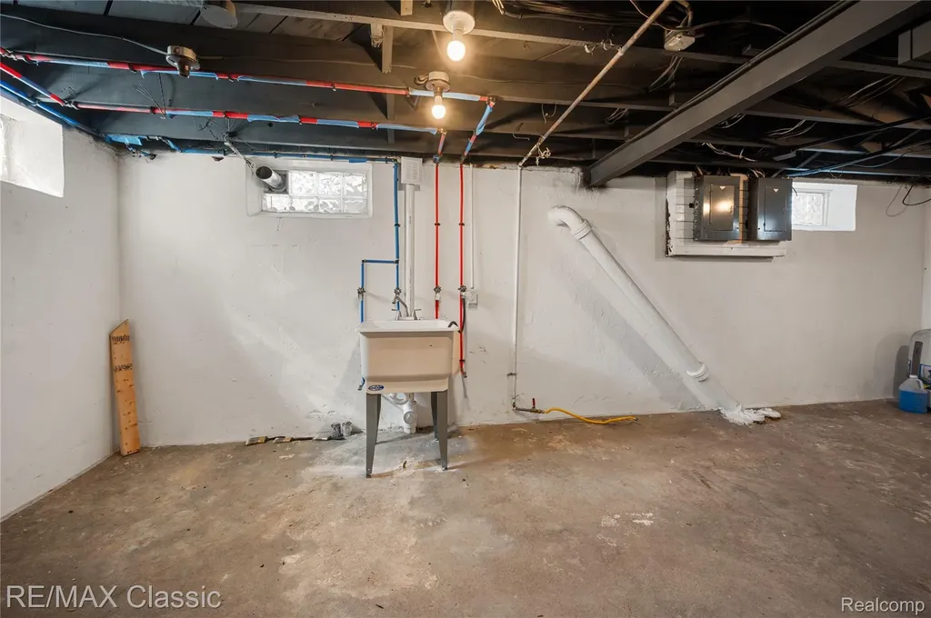 7239 Barrie Street Dearborn City MI 48126
