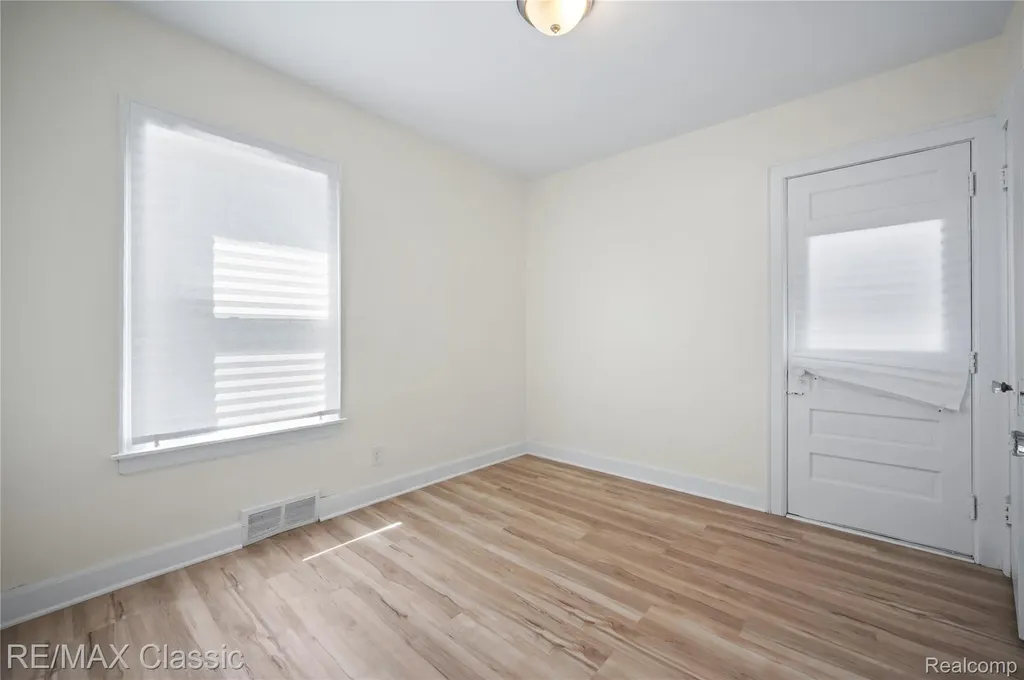 7239 Barrie Street Dearborn City MI 48126