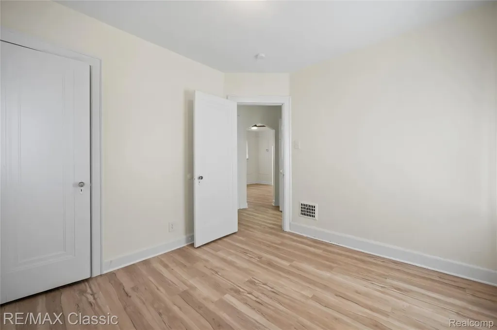 7239 Barrie Street Dearborn City MI 48126