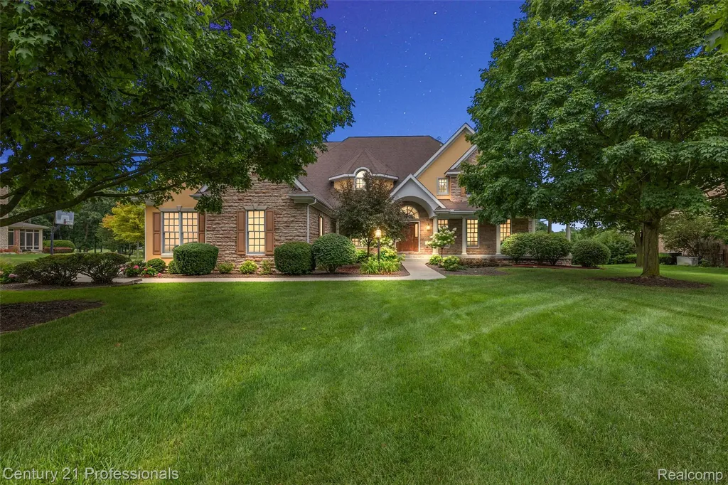 9310 Fairway Trail Grand Blanc City MI 48439
