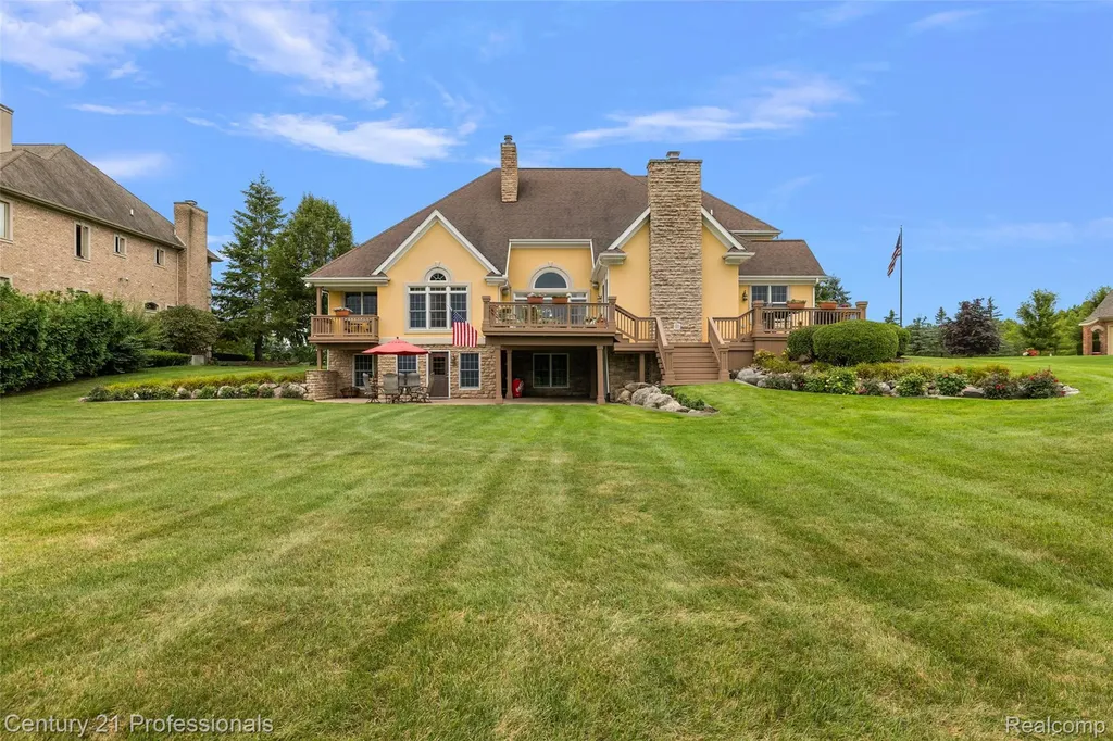 9310 Fairway Trail Grand Blanc City MI 48439