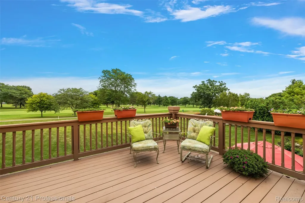 9310 Fairway Trail Grand Blanc City MI 48439