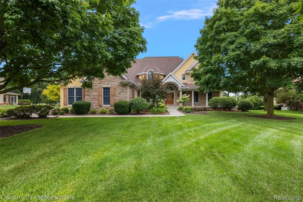 9310 Fairway Trail Grand Blanc City MI 48439
