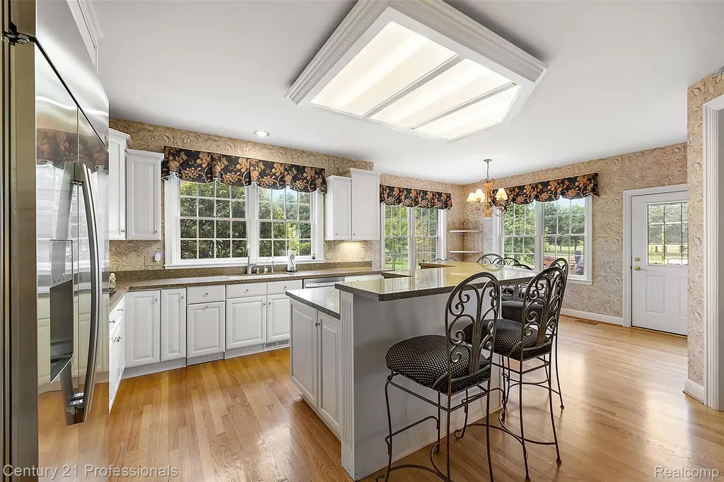 9310 Fairway Trail Grand Blanc City MI 48439