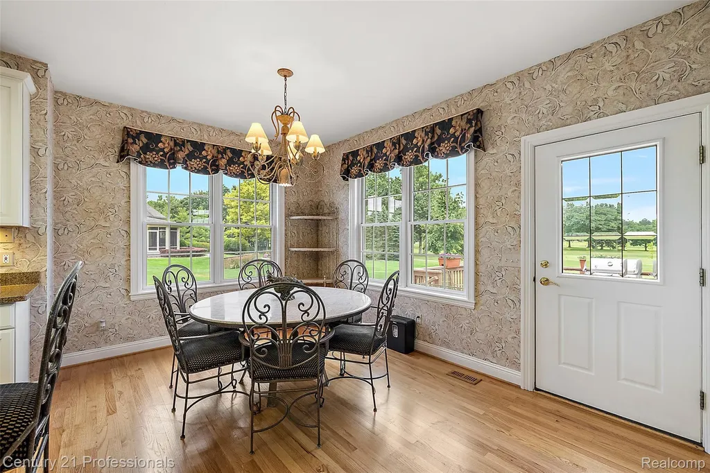9310 Fairway Trail Grand Blanc City MI 48439