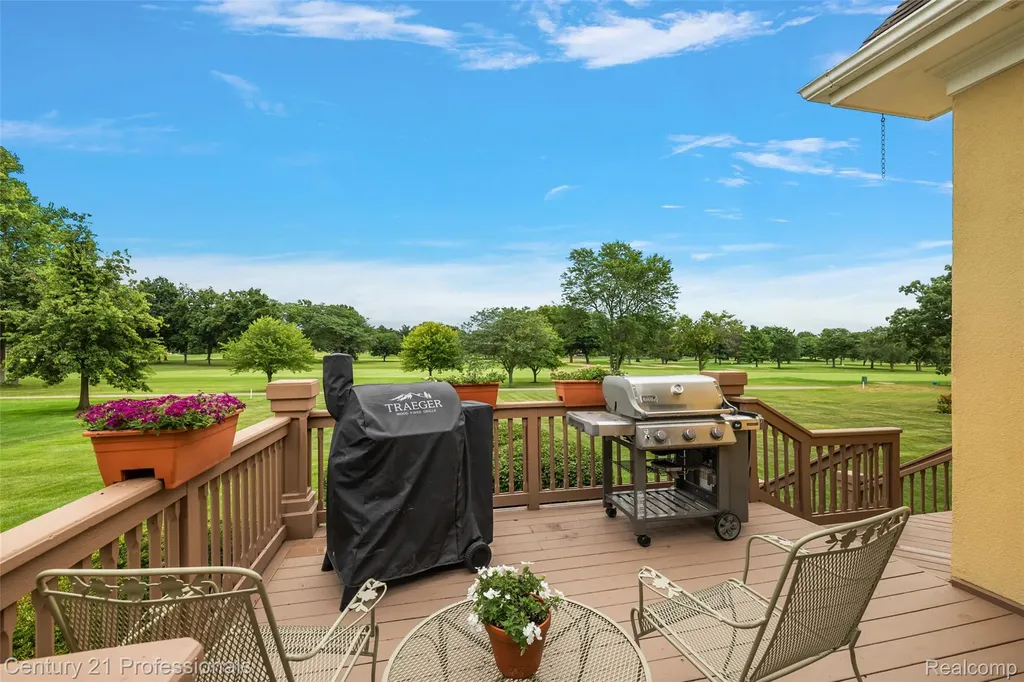 9310 Fairway Trail Grand Blanc City MI 48439