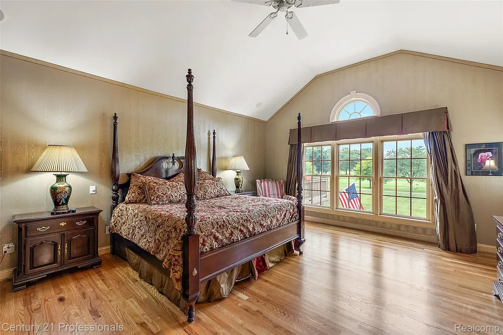 9310 Fairway Trail Grand Blanc City MI 48439