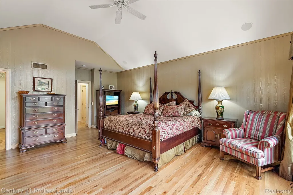 9310 Fairway Trail Grand Blanc City MI 48439