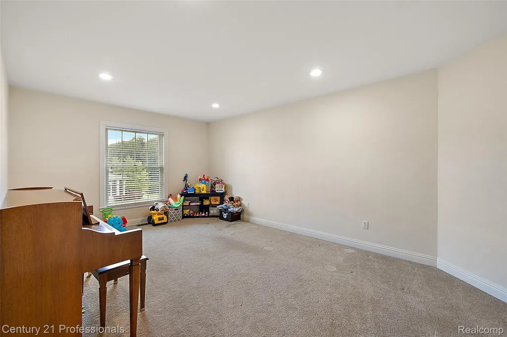 9310 Fairway Trail Grand Blanc City MI 48439