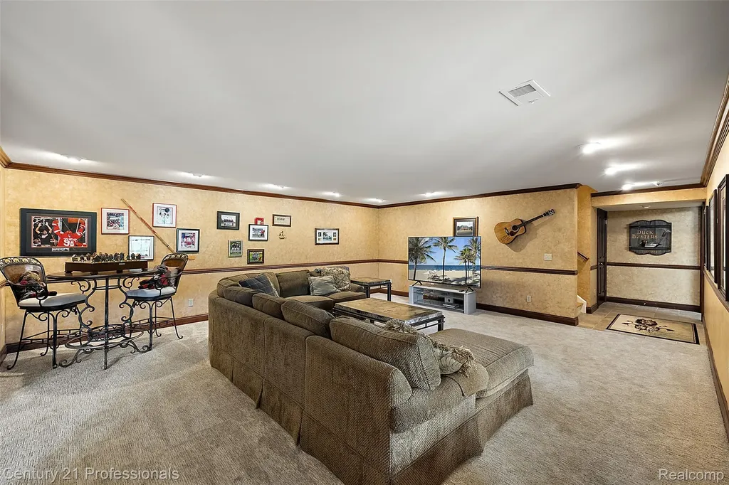 9310 Fairway Trail Grand Blanc City MI 48439