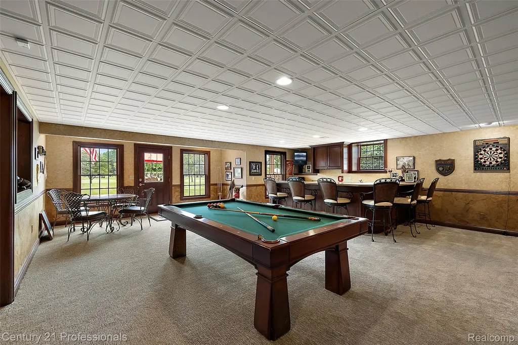 9310 Fairway Trail Grand Blanc City MI 48439