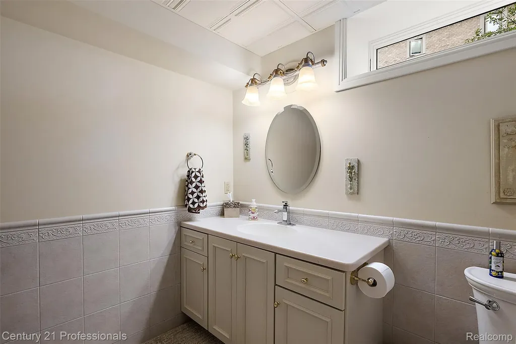 9310 Fairway Trail Grand Blanc City MI 48439