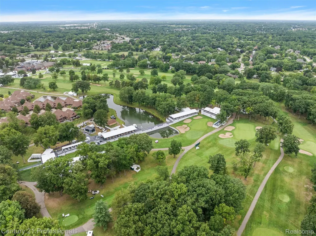 9310 Fairway Trail Grand Blanc City MI 48439