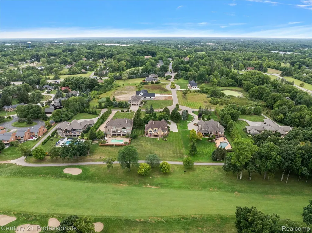 9310 Fairway Trail Grand Blanc City MI 48439