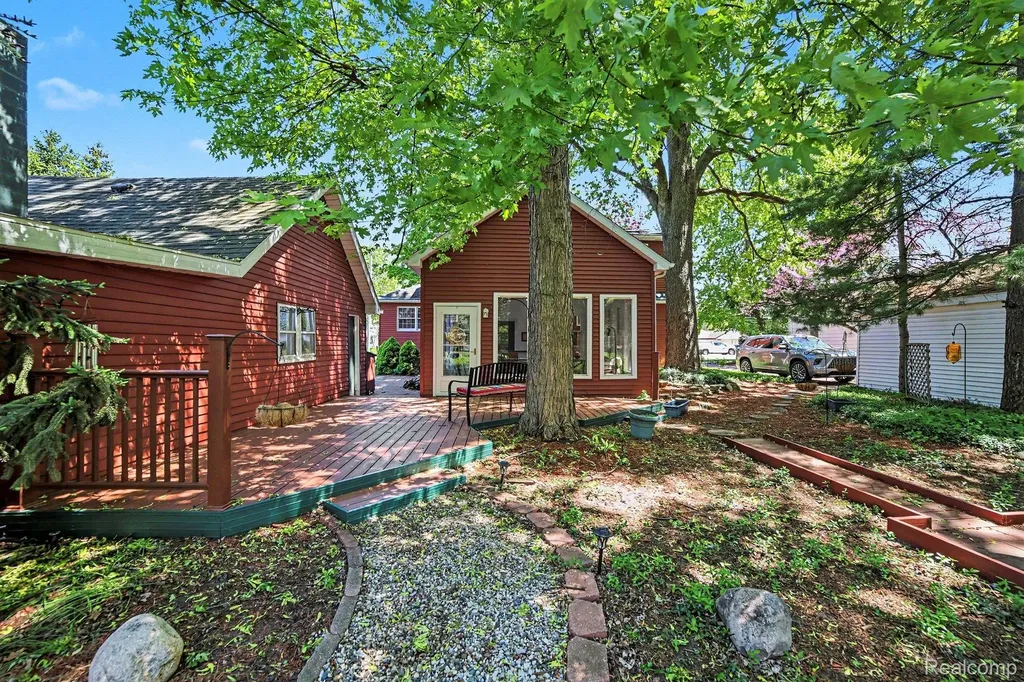 4345 N Michigan Avenue Carrollton Township MI 48604