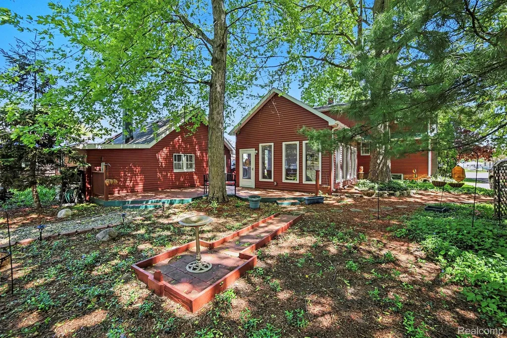 4345 N Michigan Avenue Carrollton Township MI 48604