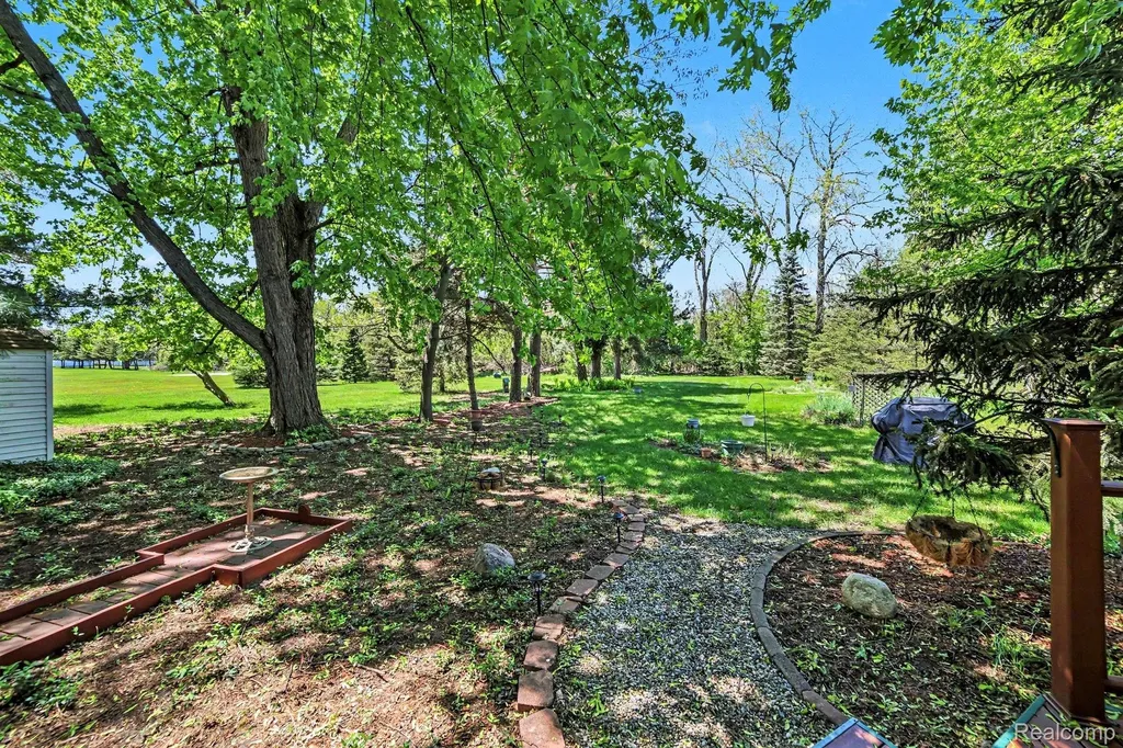 4345 N Michigan Avenue Carrollton Township MI 48604