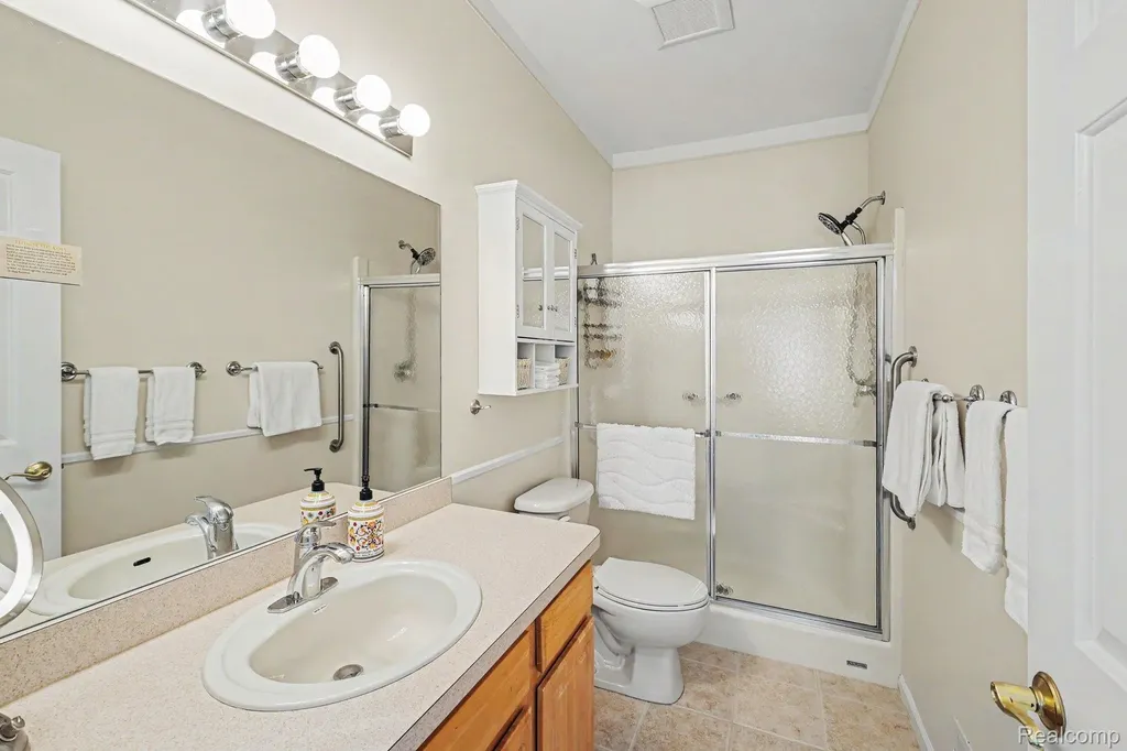 332 Brigg Street Howell City MI 48855