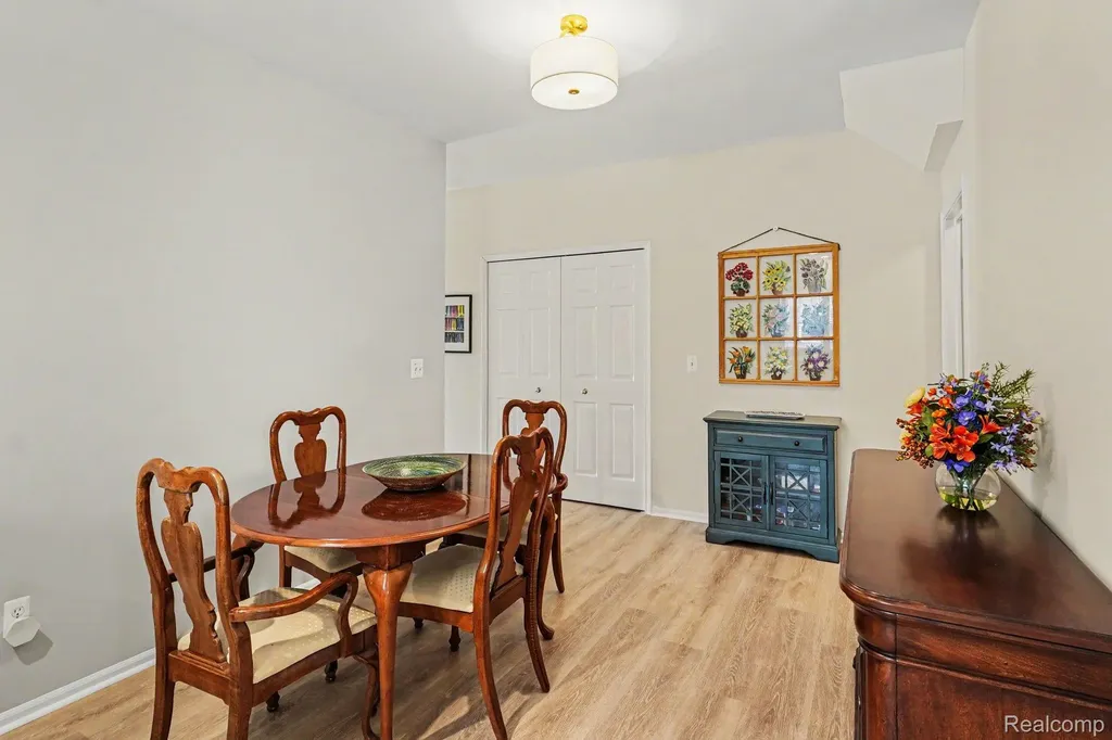 332 Brigg Street Howell City MI 48855