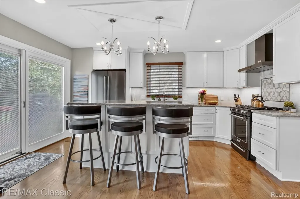 29640 Vista Court Farmington Hills City MI 48331
