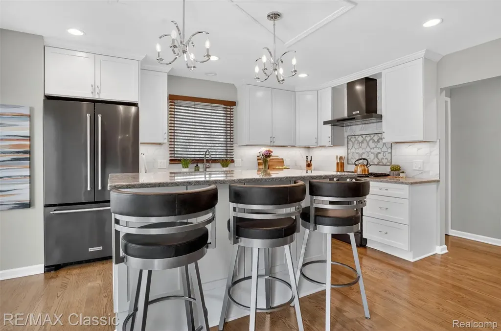 29640 Vista Court Farmington Hills City MI 48331