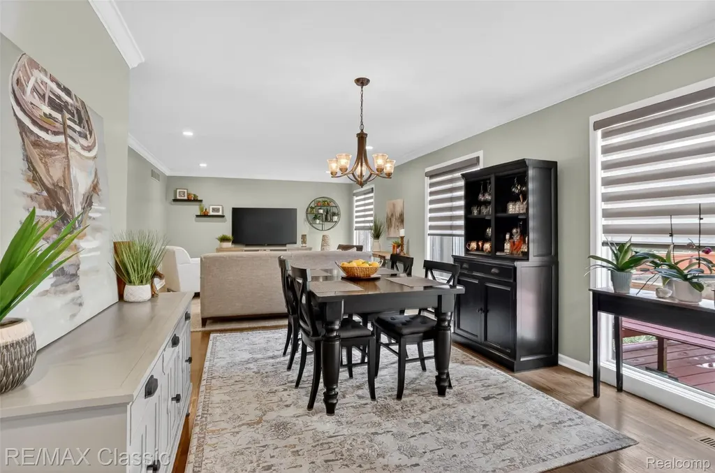 29640 Vista Court Farmington Hills City MI 48331
