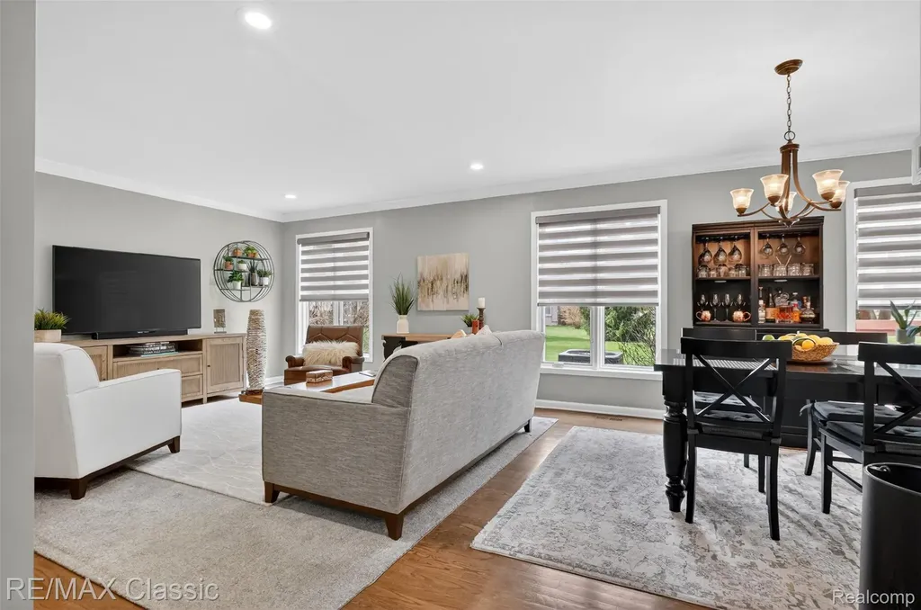29640 Vista Court Farmington Hills City MI 48331