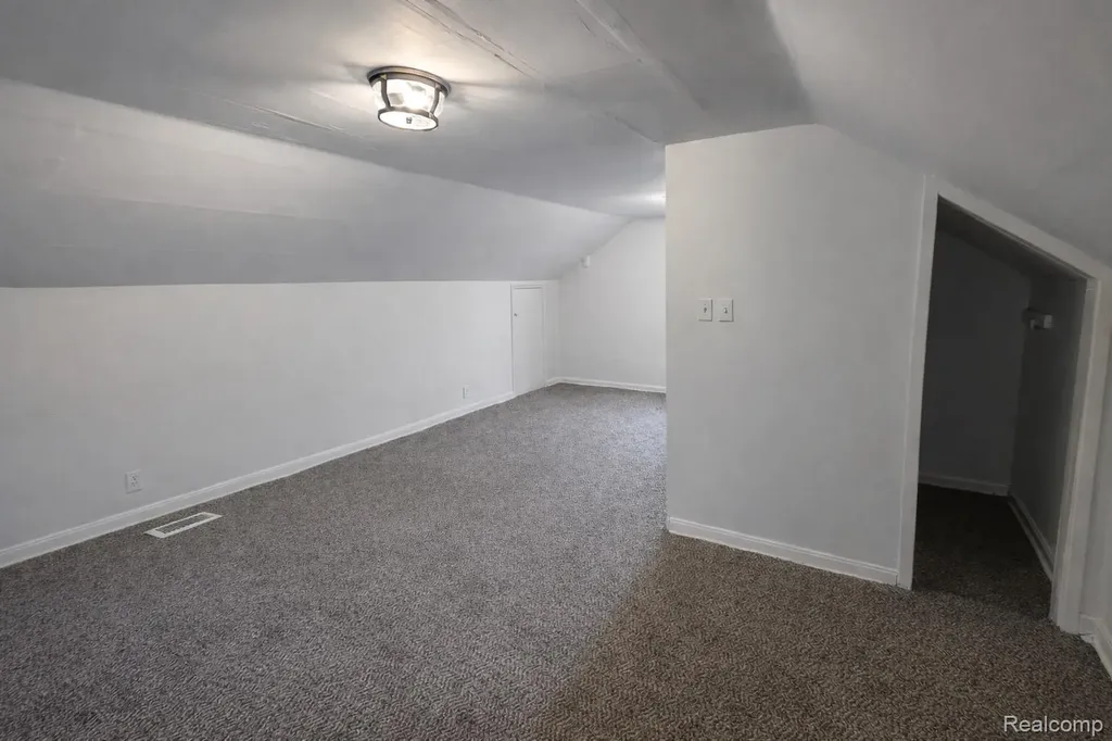 9759 Manistique Street Detroit City MI 48224