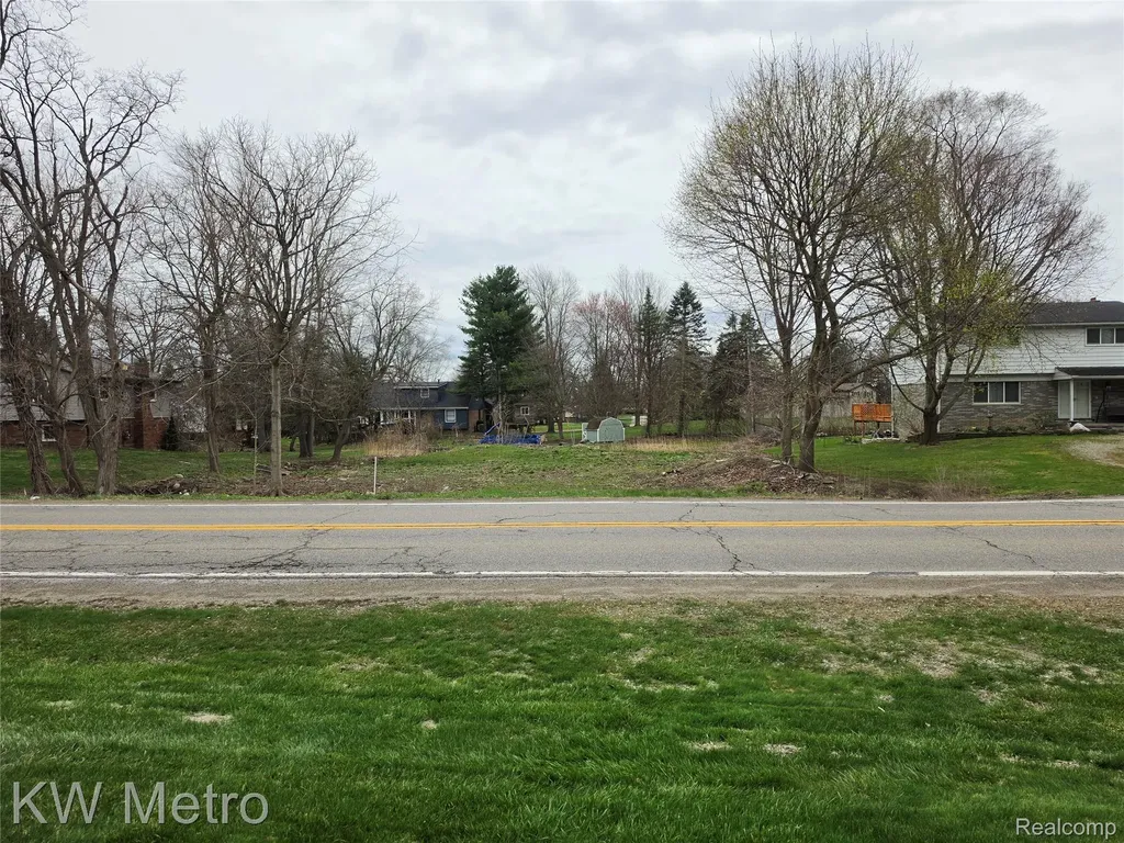 28 Mile Road Washington Township MI 48094