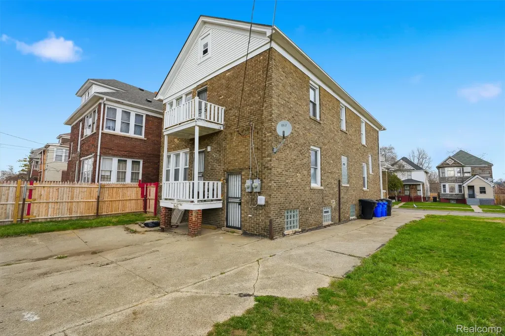 5145 Iroquois Street Detroit City MI 48213