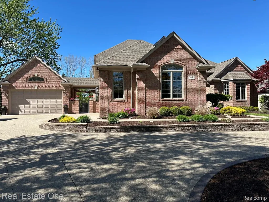 3648 W Tienken Road Rochester Hills City MI 48306