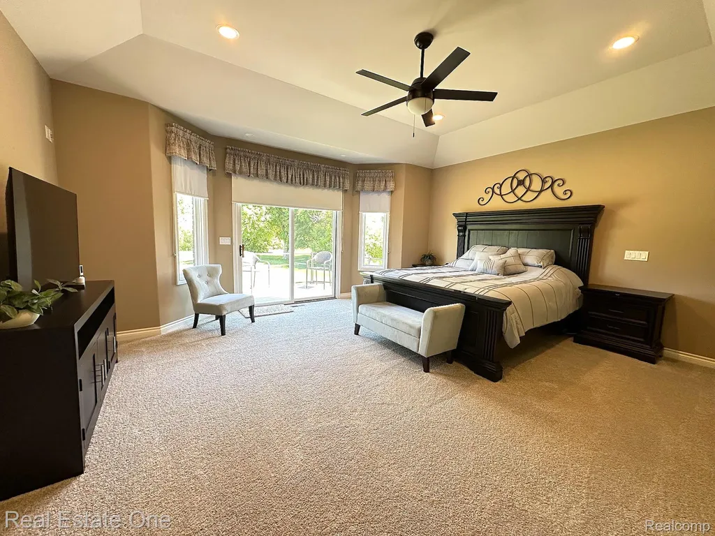 3648 W Tienken Road Rochester Hills City MI 48306