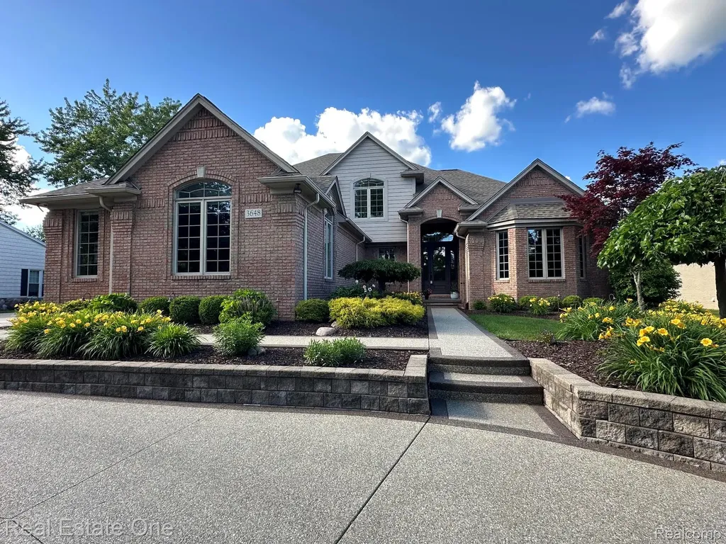 3648 W Tienken Road Rochester Hills City MI 48306