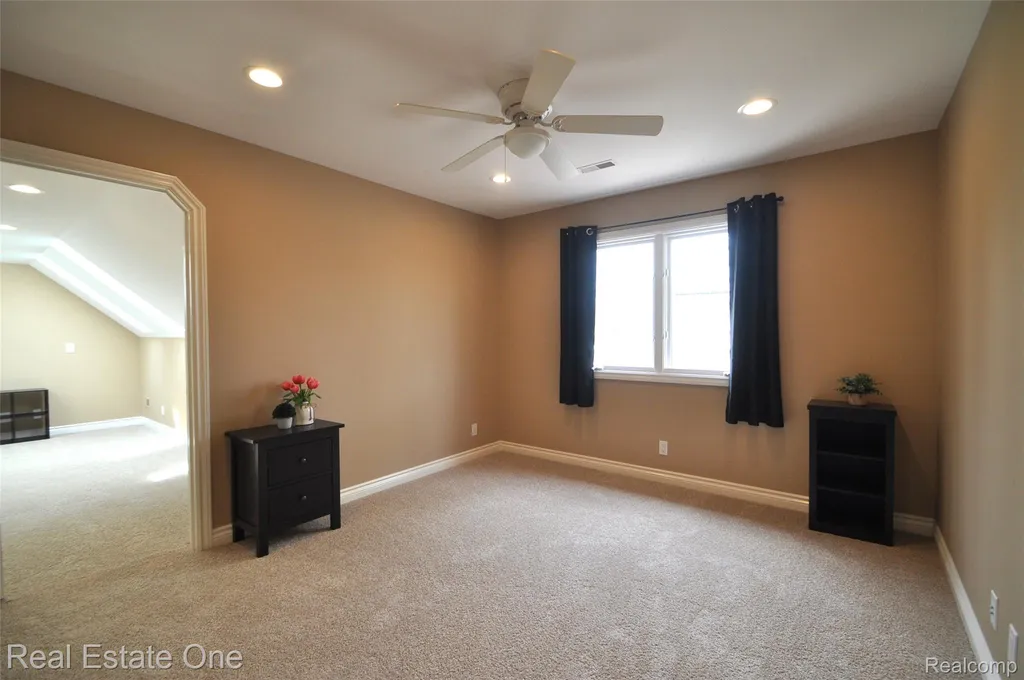 3648 W Tienken Road Rochester Hills City MI 48306