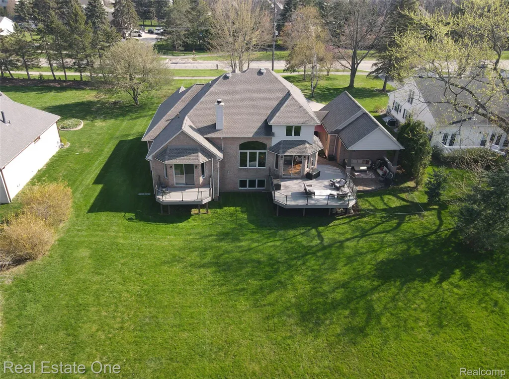 3648 W Tienken Road Rochester Hills City MI 48306