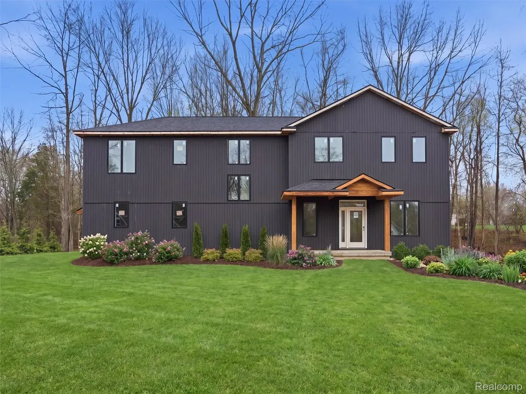 11810 Scenic Valley Springfield Charter Township MI 48350
