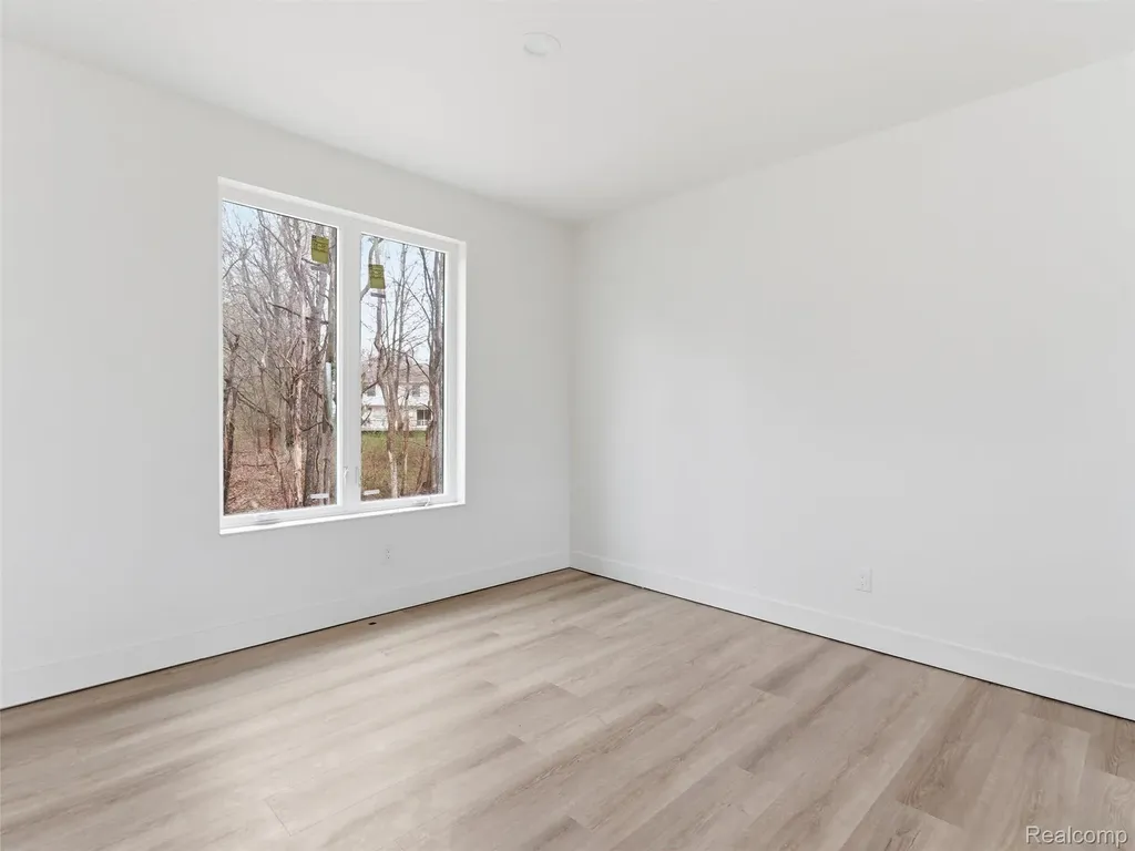 11810 Scenic Valley Springfield Charter Township MI 48350