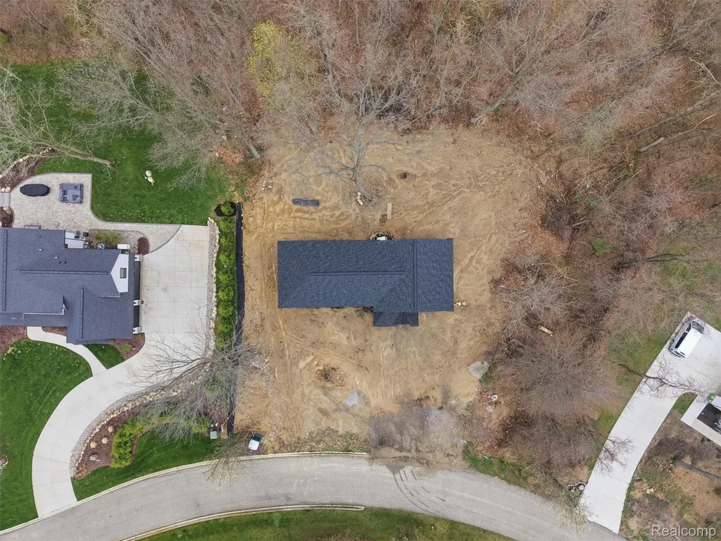 11810 Scenic Valley Springfield Charter Township MI 48350