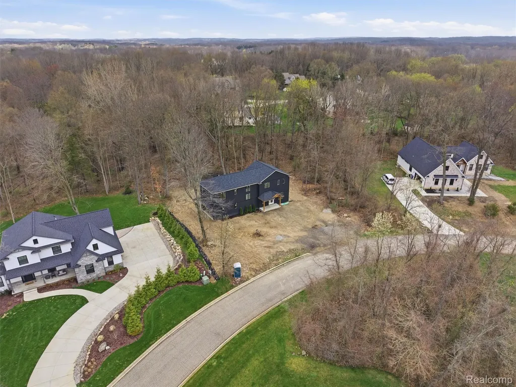 11810 Scenic Valley Springfield Charter Township MI 48350