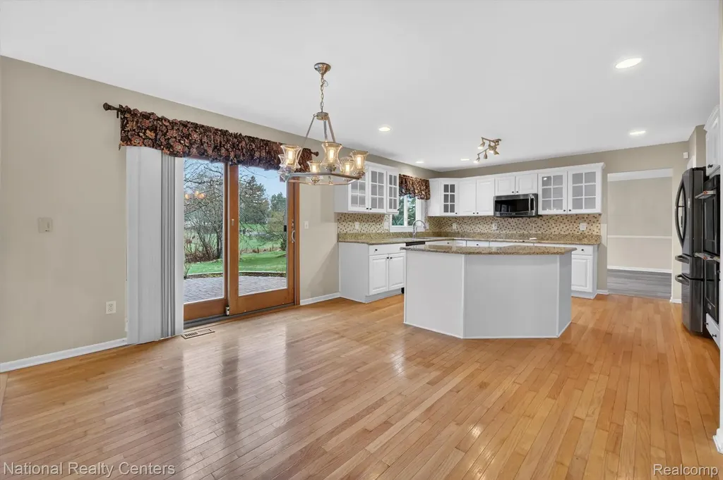 22270 Boulder Drive Farmington Hills City MI 48335