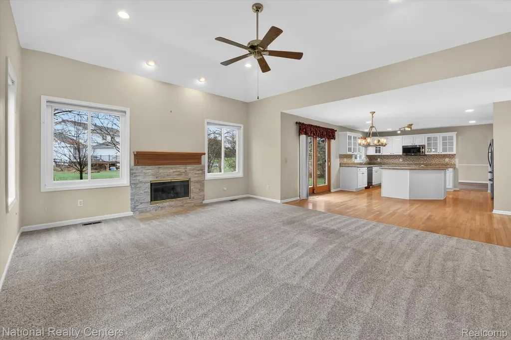 22270 Boulder Drive Farmington Hills City MI 48335