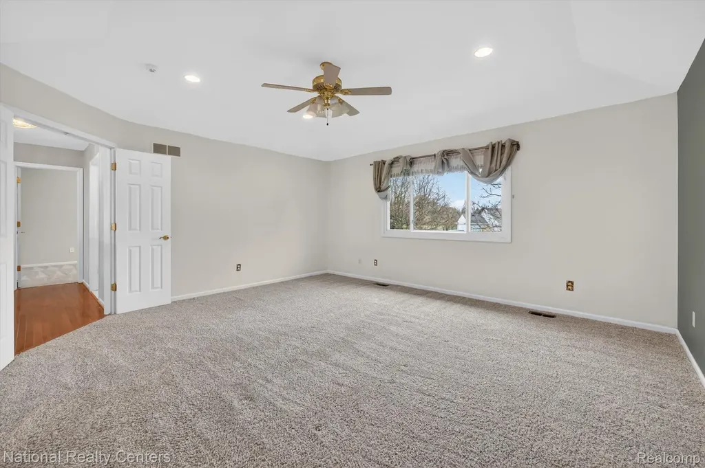 22270 Boulder Drive Farmington Hills City MI 48335