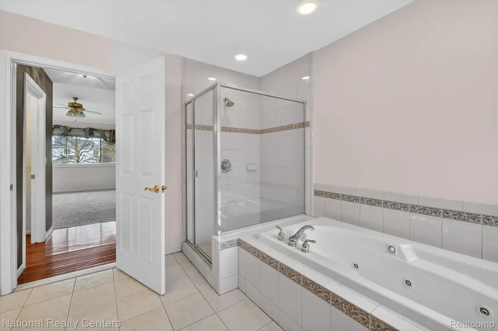 22270 Boulder Drive Farmington Hills City MI 48335