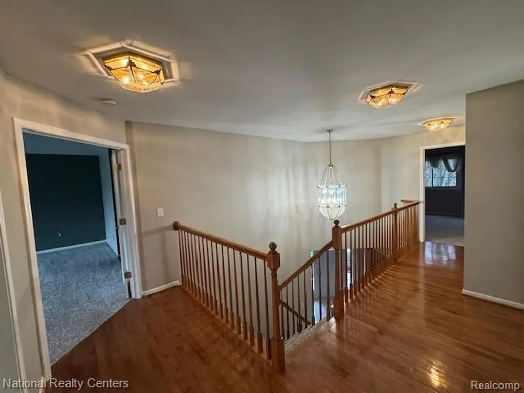 22270 Boulder Drive Farmington Hills City MI 48335