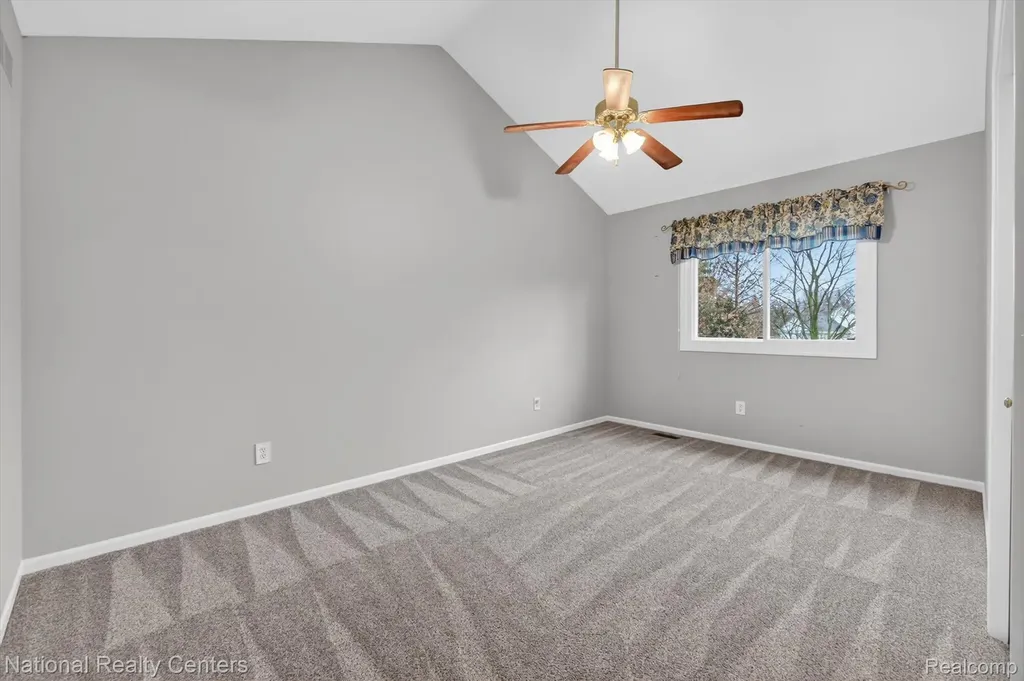 22270 Boulder Drive Farmington Hills City MI 48335