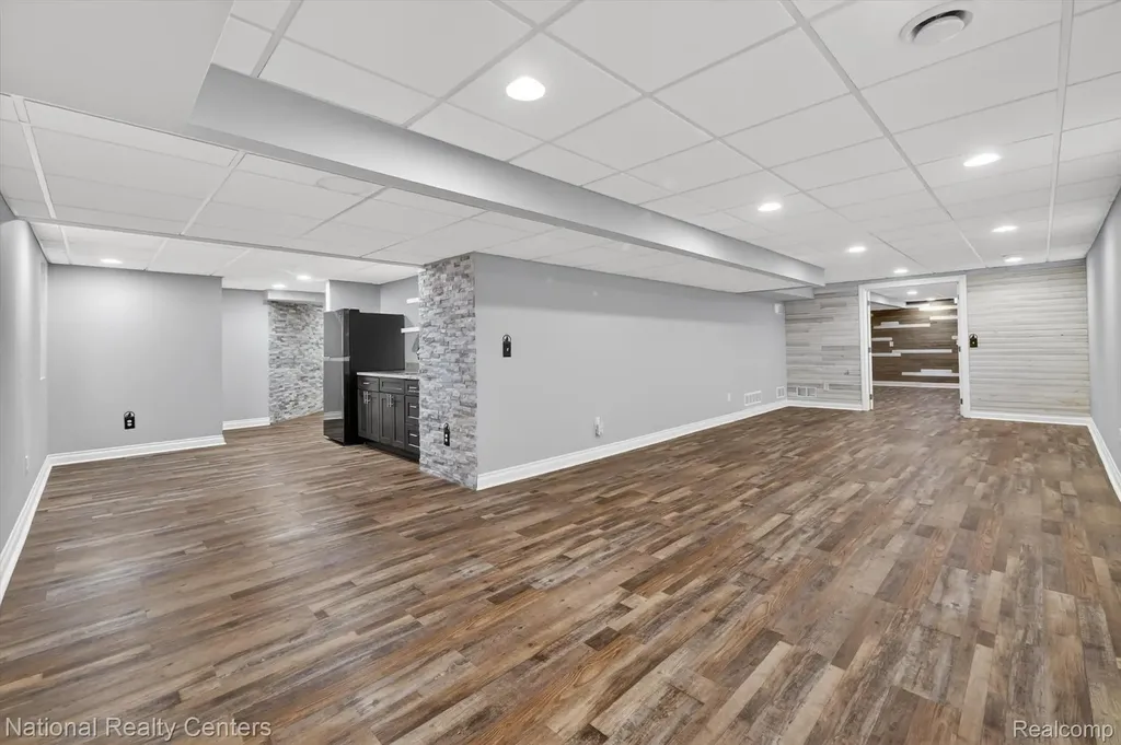 22270 Boulder Drive Farmington Hills City MI 48335