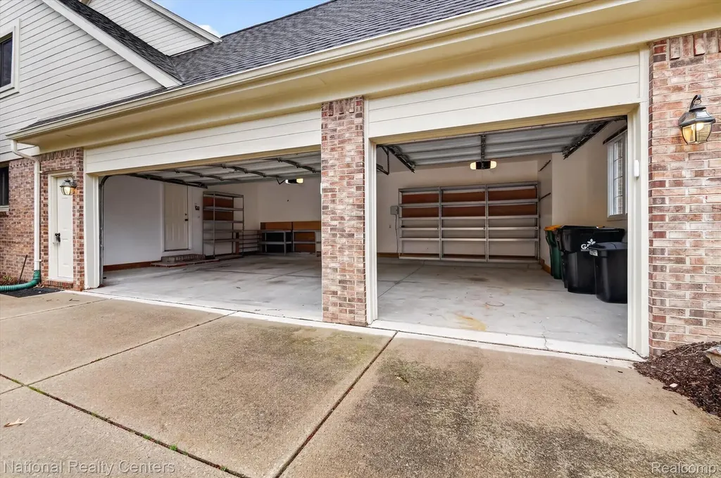 22270 Boulder Drive Farmington Hills City MI 48335