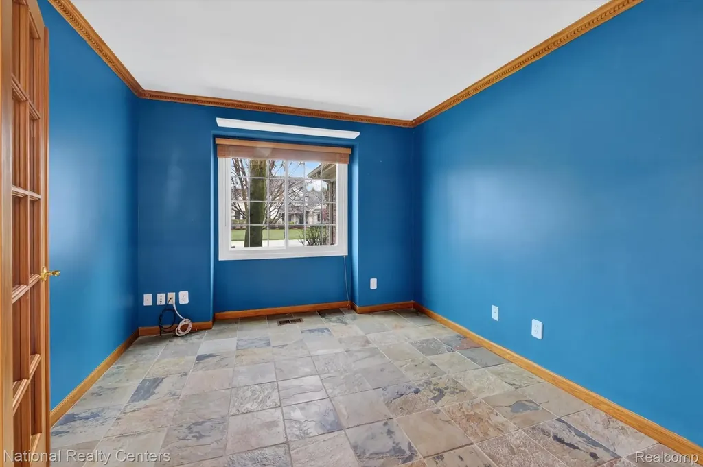 22270 Boulder Drive Farmington Hills City MI 48335